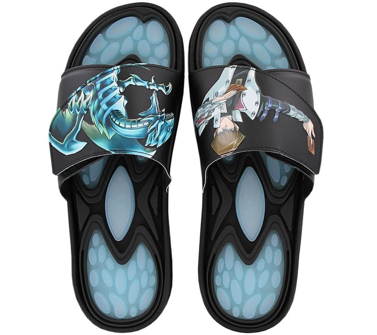 Adidas x YU-GI-OH - Reptossage Slides - Sandalen Badesandalen Badeschuhe Schwarz HQ4276